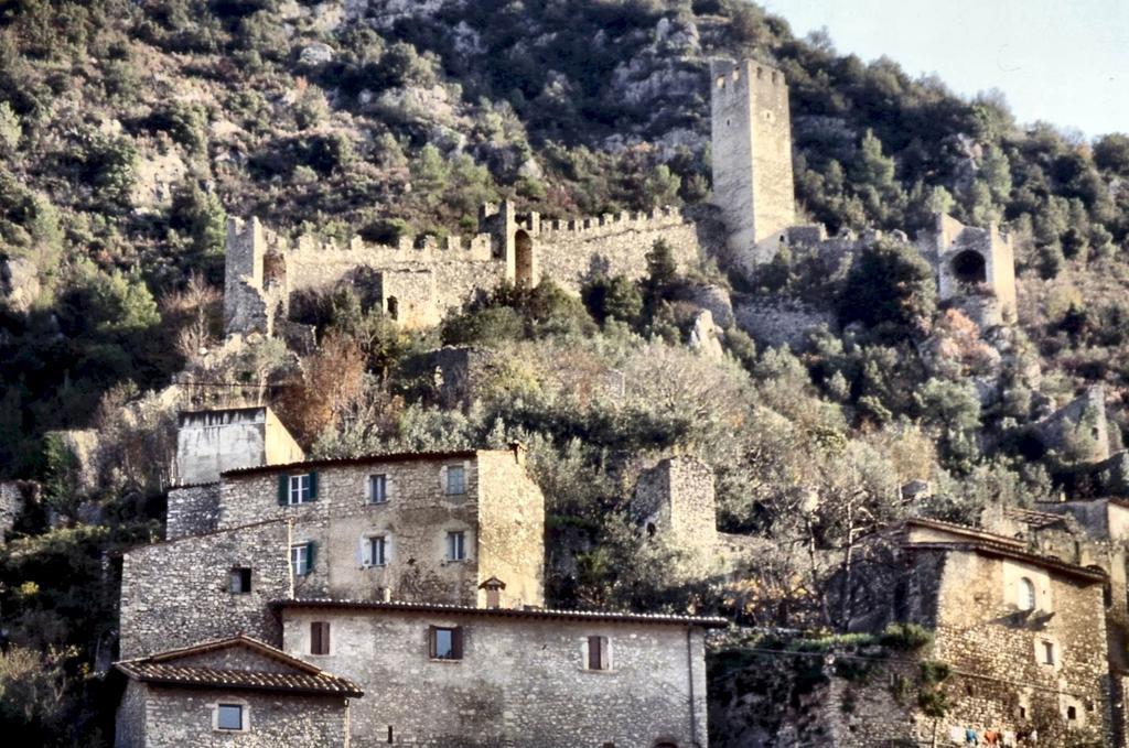 Casale Le Due Querce Vendégház Ferentillo Kültér fotó